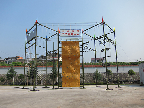 心理行为训练器械｜心理行为训练场建设｜攀岩墙