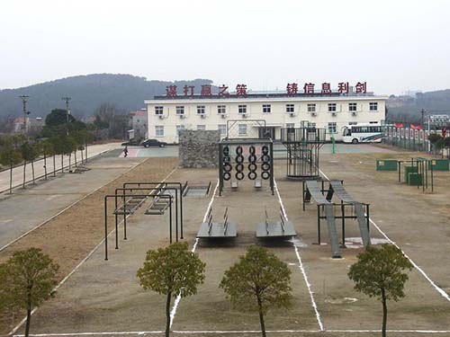 400米渡海登训练器材