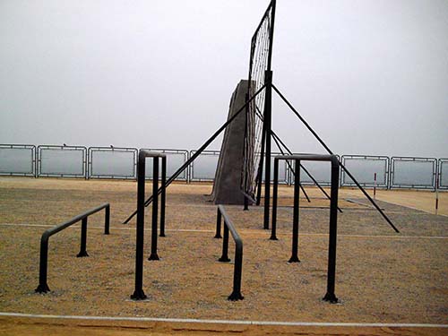 400米渡海登训练器材｜高低横木